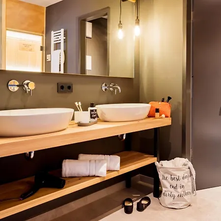 Echtzeit - Dein Hotelquartier 4* 브라운라제